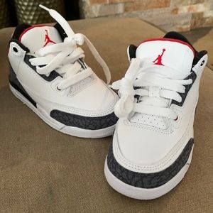 Nike Jordan 3 Retro shoes